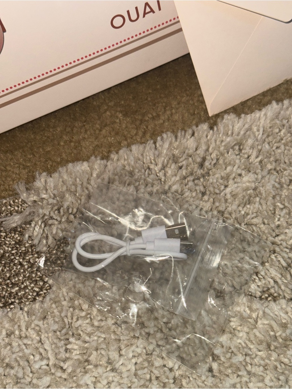 OUAI empty pr box/empty gift box - Picture 2 of 12